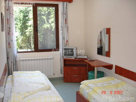 Hlebna Hotel 12